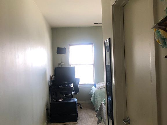 Huge Master Bedroom with walk in closet