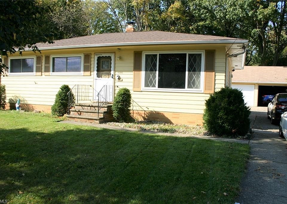 1st image of 4306 W 10th St