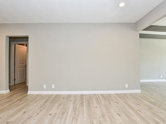 4th image of 10718 Coolhurst Dr