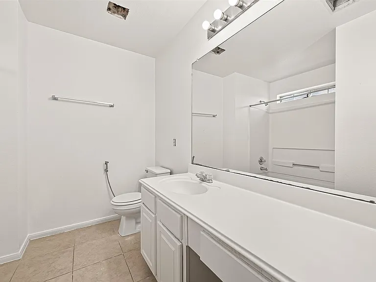 15707 Crooked Arrow Dr — Photo 27