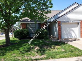 2230 SW Westport Sq, Topeka, KS 66614