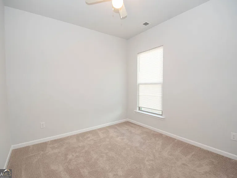 147 Soundview Trce — Photo 29