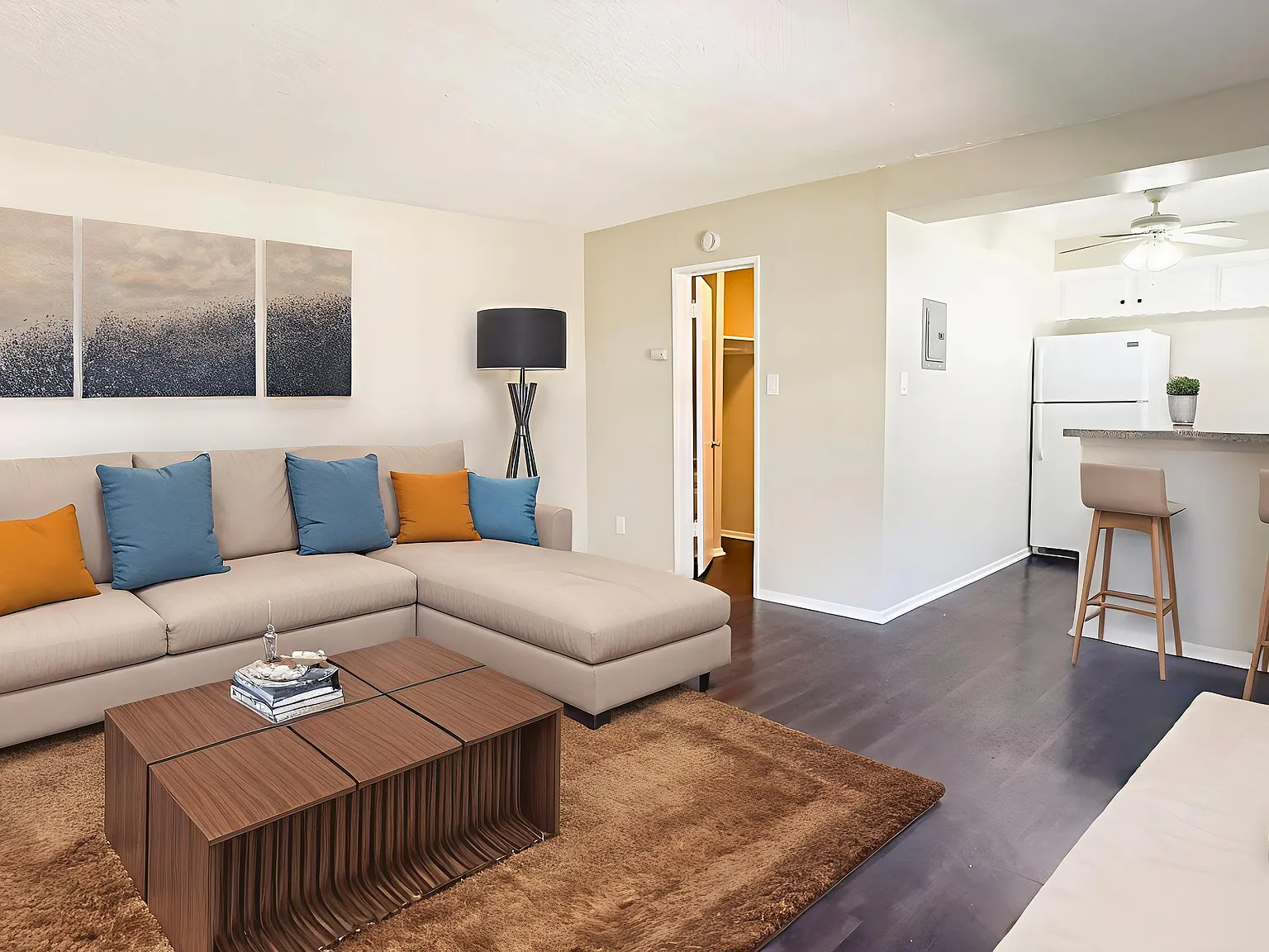 3 bed, 1159 sqft, $2,525 — Photo 1