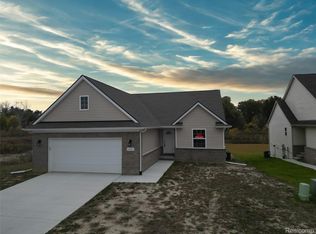 2422 Waterford Way, Davison, MI 48423