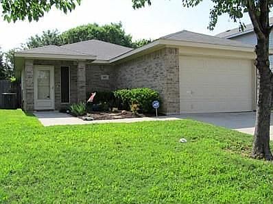 1st image of 805 Pace Dr