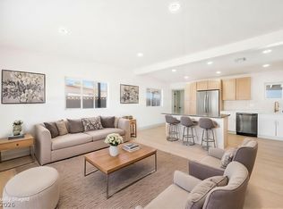 1124 Nassau Dr, Las Vegas, NV 89108