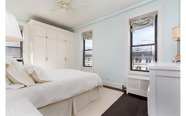 Sold by Douglas Elliman | media 18