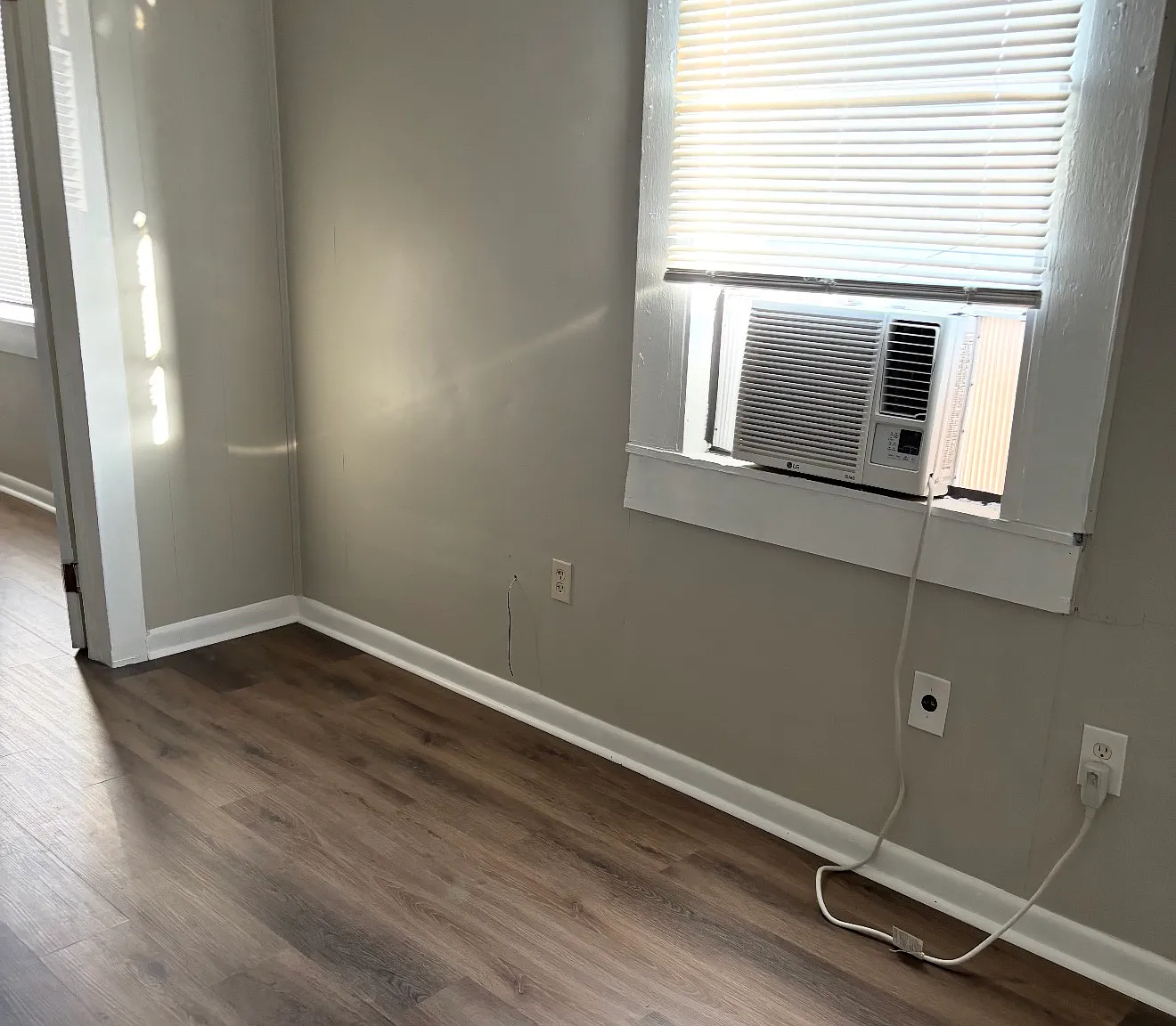 2 bed, $899 — Photo 2