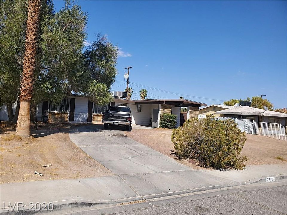 1st image of 2216 Capistrano Ave