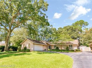 2220 Creek Ridge Ct, Mobile, AL 36609