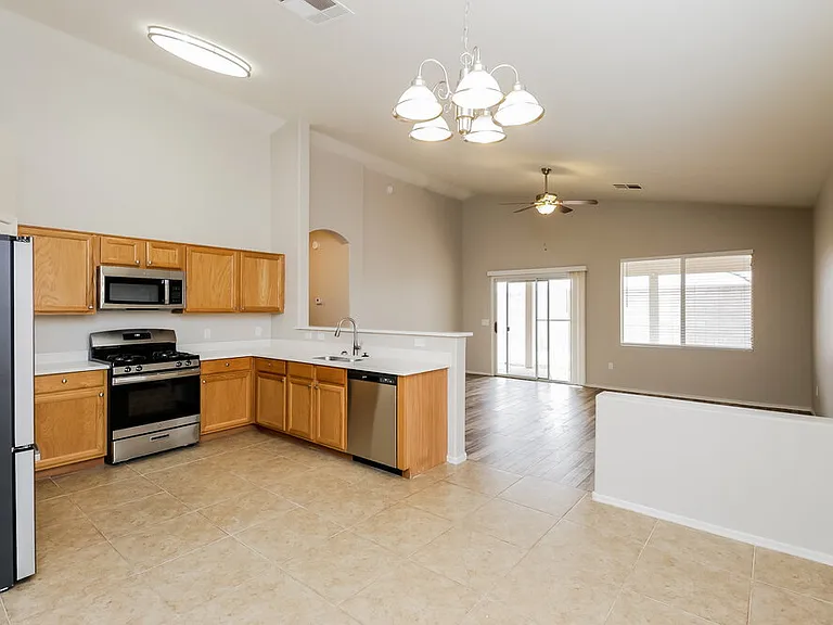 2586 W Jasper Ave — Photo 6