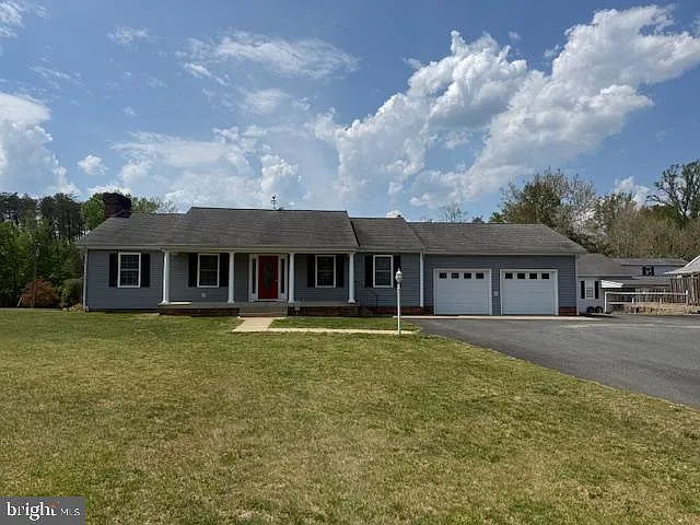 5 bed, 1344 sqft, $3,200 — Photo 2