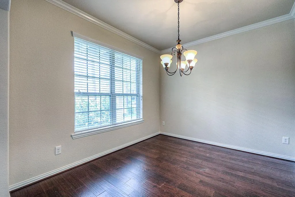 4 bed, 3.5 bath, 2617 sqft, $3,200 — Photo 3