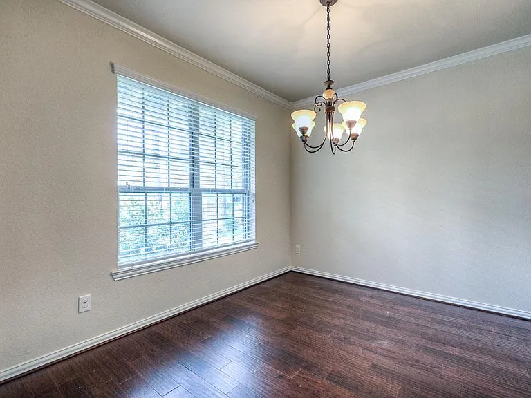 27 Sawbridge Cir — Photo 3