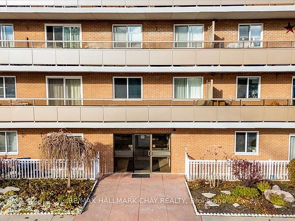 2nd image of 414 Blake St #706