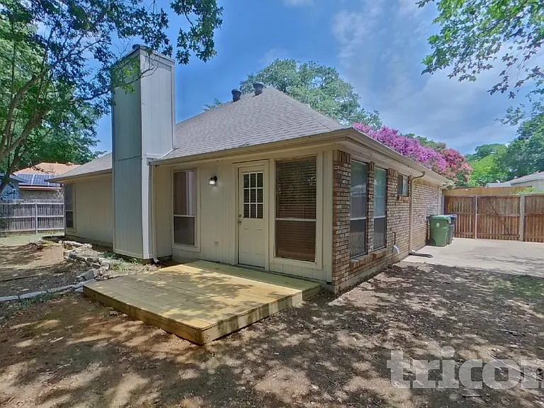 5506 Lordsburg Trl — Photo 15