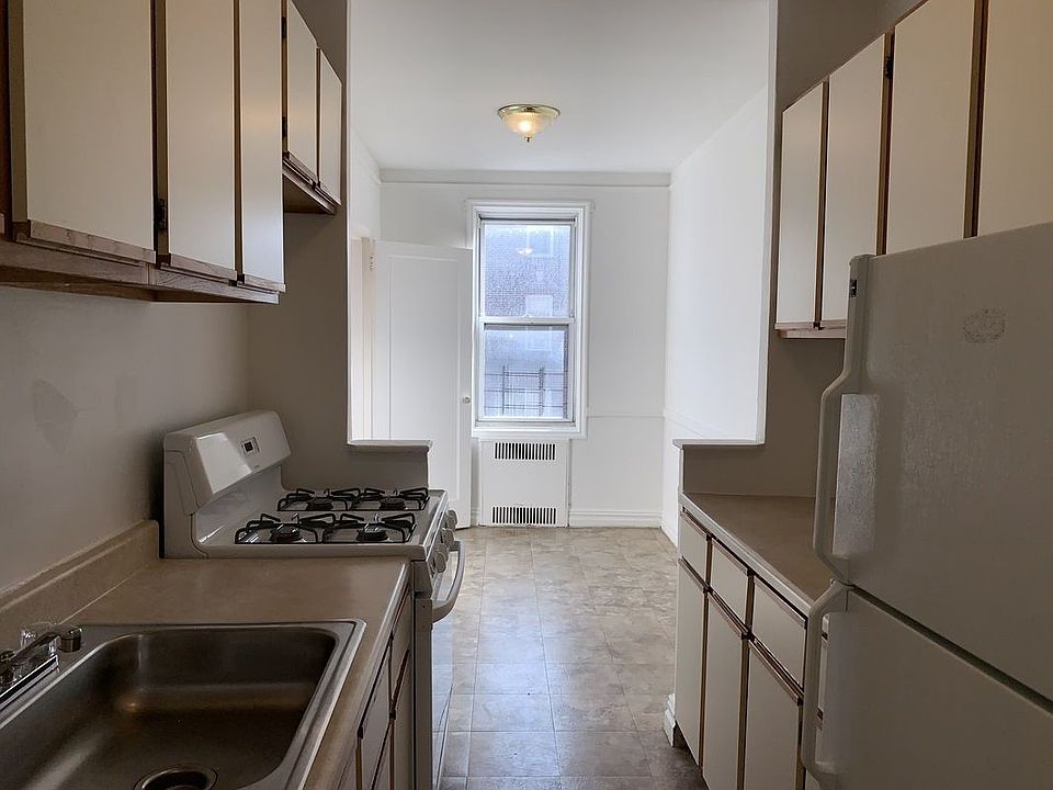 1st image of 11420 Queens Blvd APT E4
