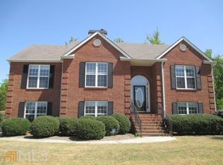 9512 Carnes Crossing Cir, Jonesboro, GA 30236