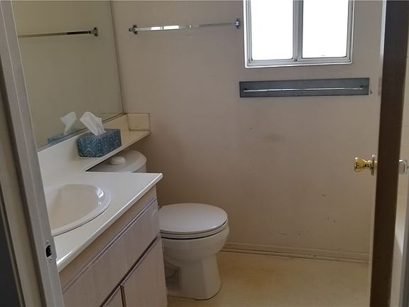 3rd image of 14078 Estate Way