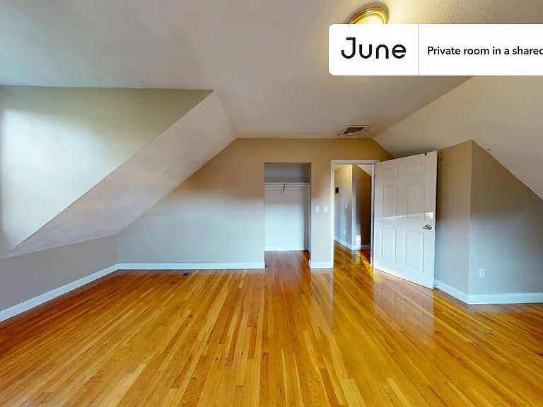 19 Highgate St #B — Photo 3