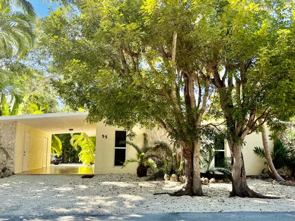 55 Harbor Dr, Plantation Key, FL 33036