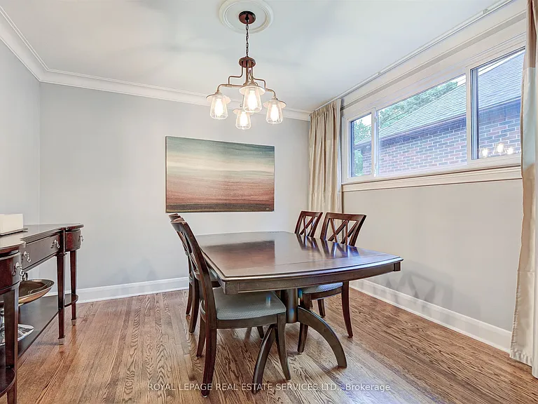 884 Royal York Rd — Photo 8