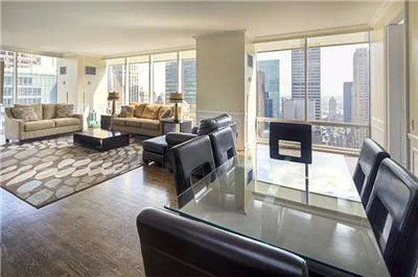 Sold by (Legacy) Elegran | media 15