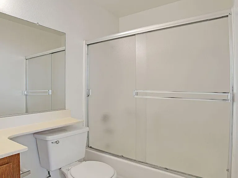 1572 Mono Ave #20 — Photo 9