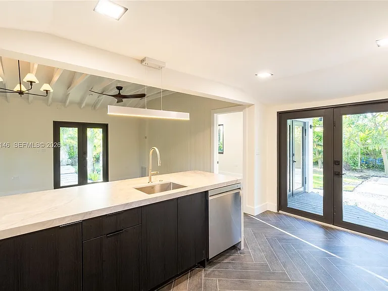 10901 NE 3rd Ave — Photo 26