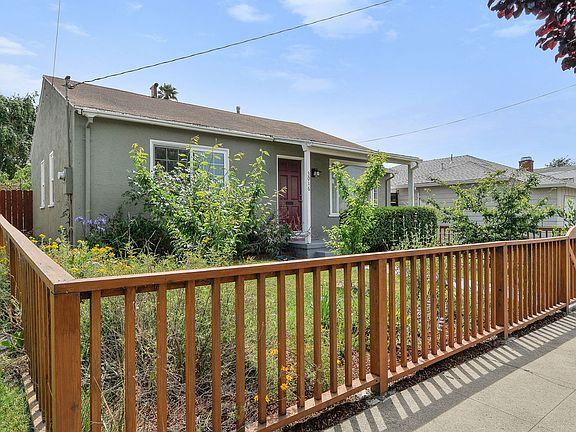 3rd image of 3016 Andrade Ave