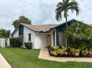 9727 Sunny Isles Cir, Boca Raton, FL 33428