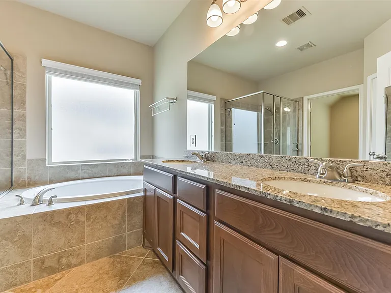248 Clementine Ct — Photo 23