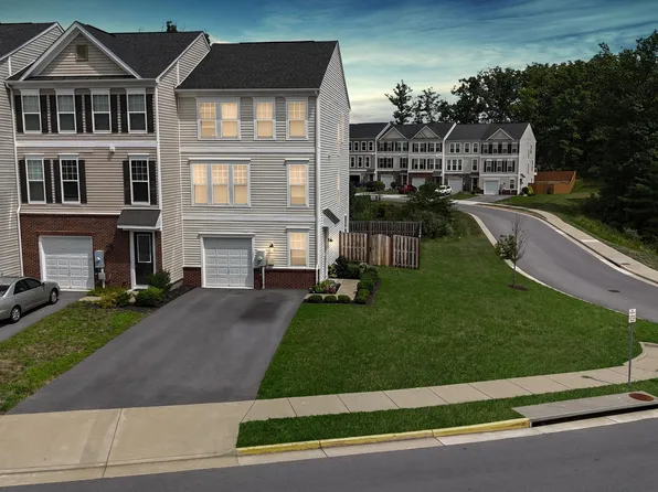 121 Sequoia Dr, Winchester, VA 22602