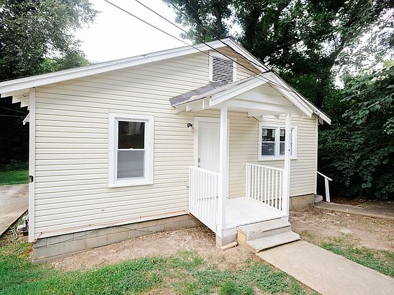5th image of 220 N 15th St #1
