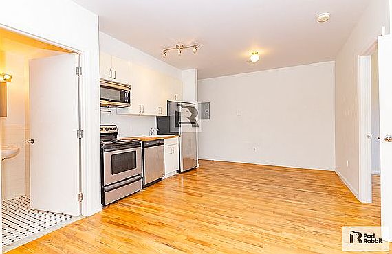 4th image of 314 Melrose St #3A
