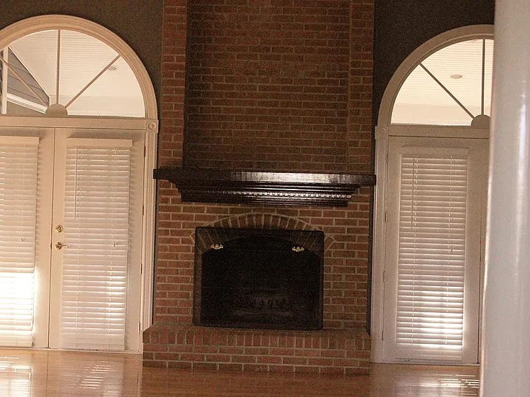 6060 Williamsburg Pkwy — Photo 10