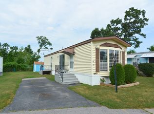 23 Gerald Dr, Middleboro, MA 02346