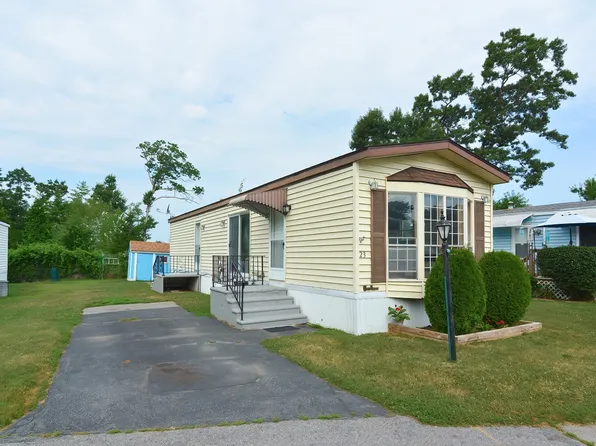 23 Gerald Dr, Middleboro, MA 02346
