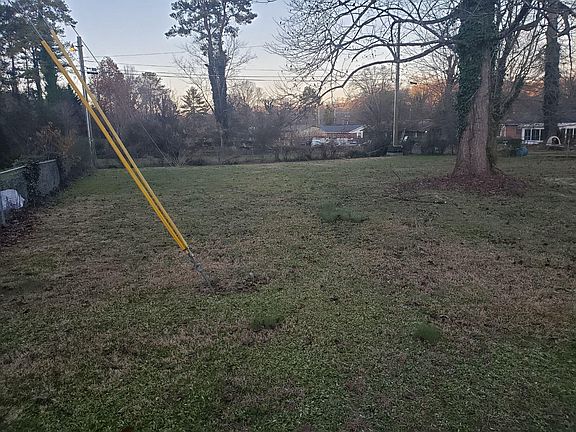 4th image of 2305 Green Forest Dr