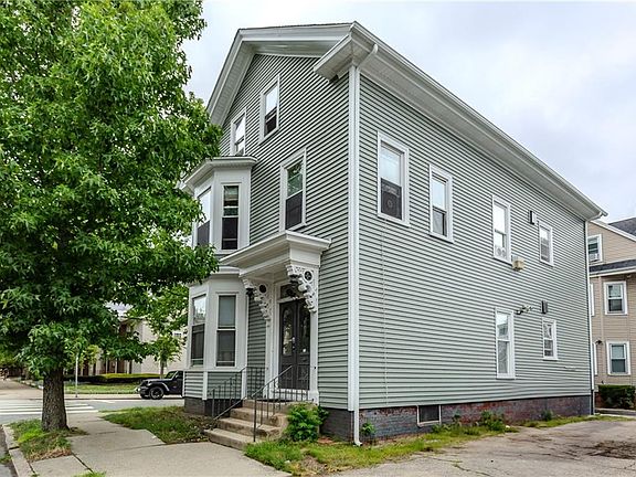 2nd image of 229 Gano St