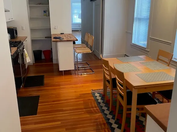 106 Pleasant St, Cambridge, MA