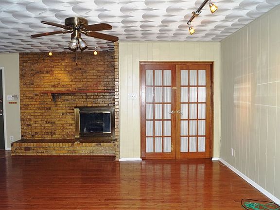 2nd image of 726 Kennedy Ave