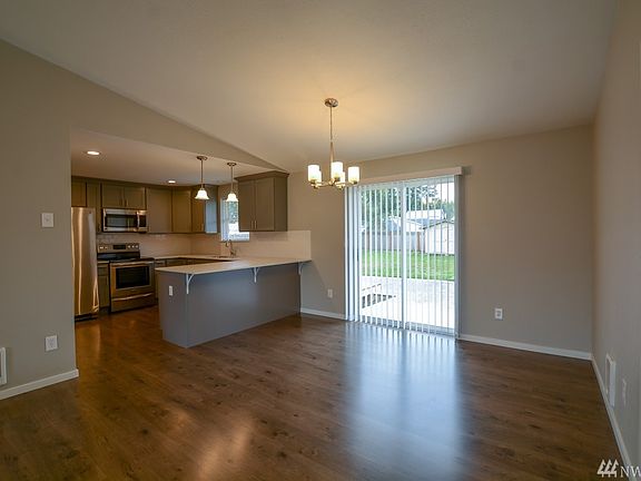 4th image of 21719 50th Ave E
