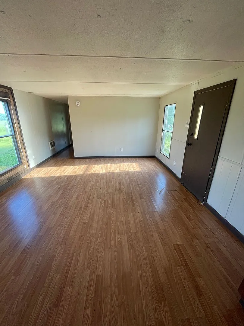 Cozy Country Home 3620 Carver Rd, Diamond, MO 64840 — Photo 4