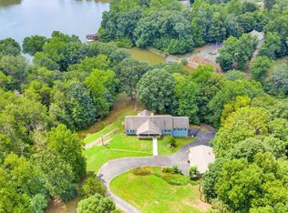 244 Sleepy Hollow Dr, Wirtz, VA 24184