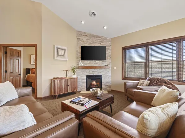 514A S Pier DRIVE #1, Sheboygan, WI 53081