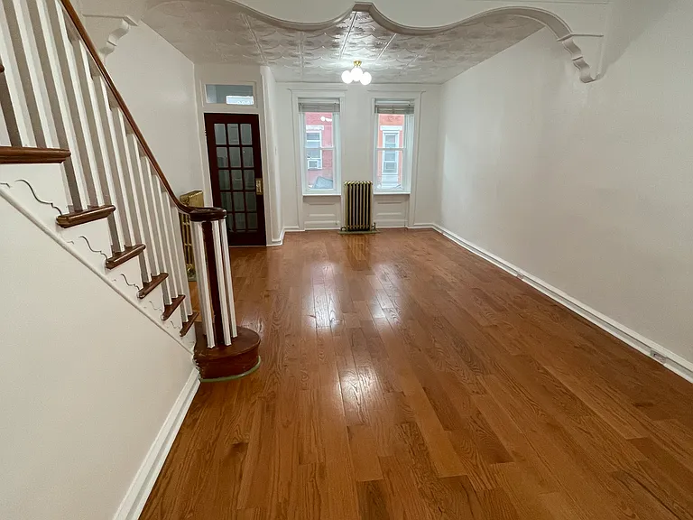 1633 S Carlisle St — Photo 4