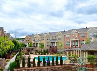 435 Alderwood St, Sandy Springs, GA 30328