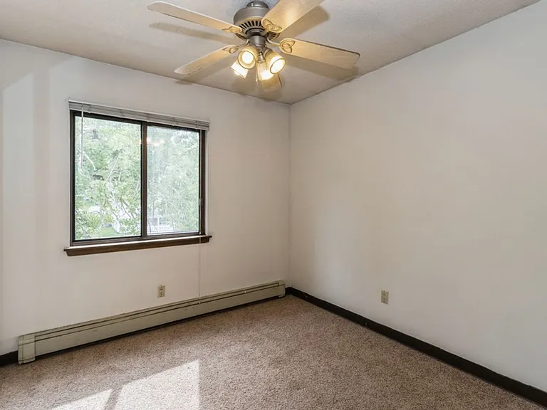 434 S Johnson St — Photo 21