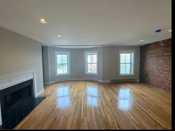 1748 Washington St, Boston, MA